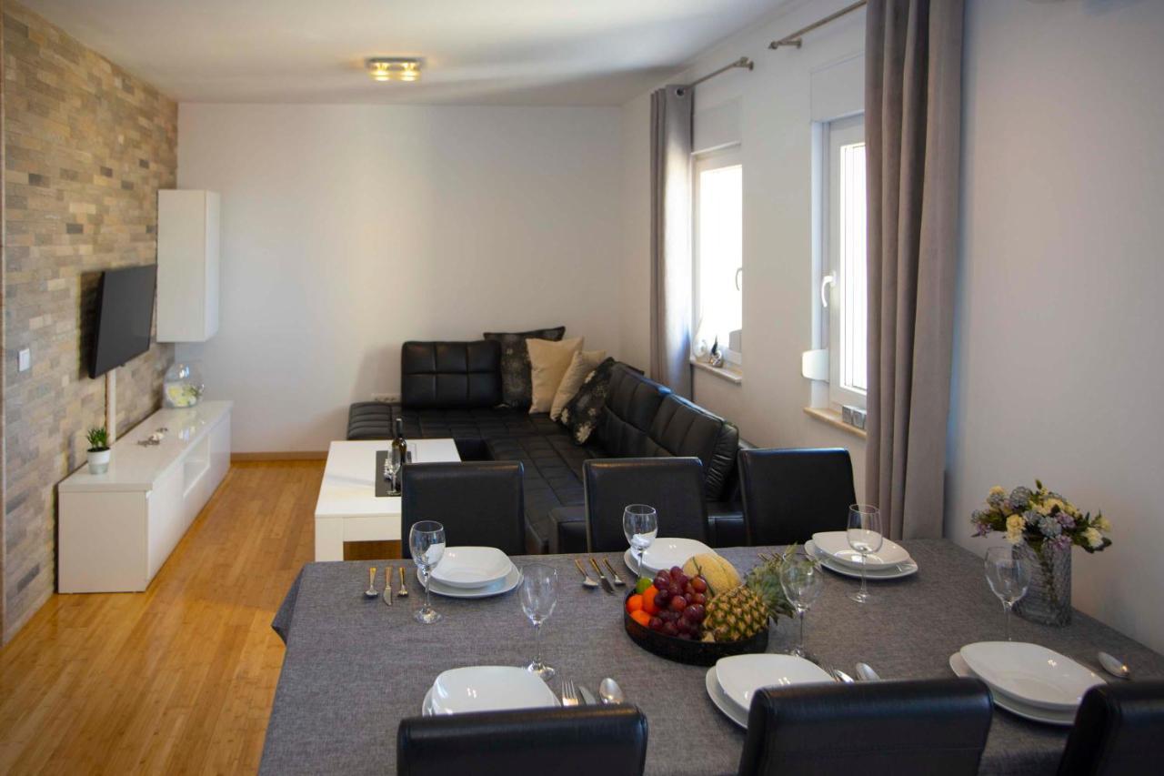 Apartment Lauc Makarska Exterior foto